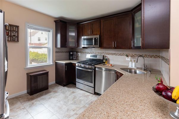 Interior, Kitchen, Stainless Steel Appliances