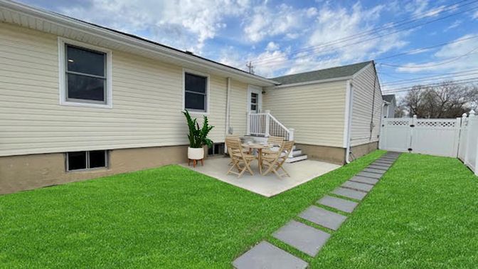 Backyard, Exterior