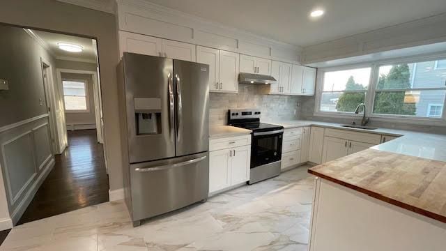 Interior, Kitchen, Marble, Recessed Lighting, Stainless Steel Appliances, Wood Texture Flooring