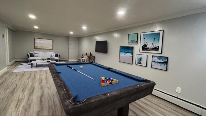 Billiard Table, Game Room, Interior, Living room, Recessed Lighting, Wood Texture Flooring