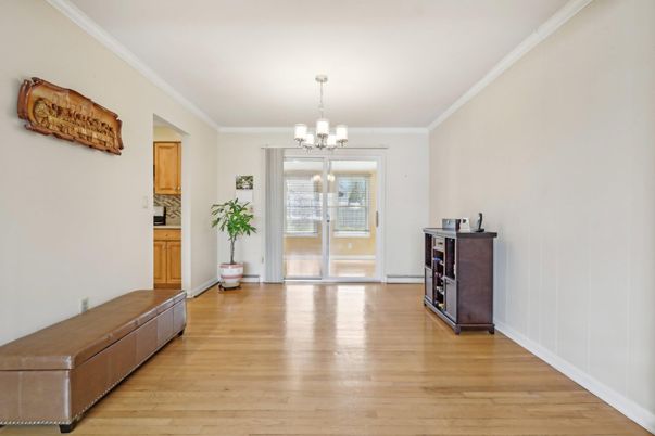 Chandelier, Empty room, Interior, Wood Texture Flooring