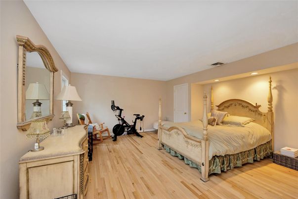 Bedroom, Fitness Equipment, Interior, Recessed Lighting, Wood Texture Flooring
