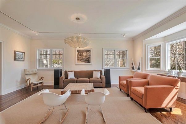 Interior, Living room, Pendant Lights, Wood Texture Flooring