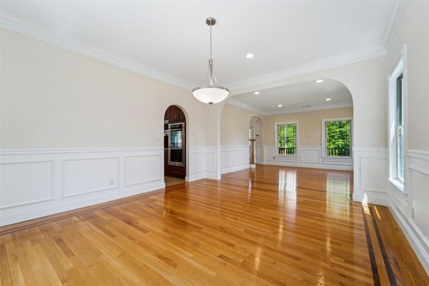 Empty room, Interior, Pendant Lights, Recessed Lighting, Wood Texture Flooring