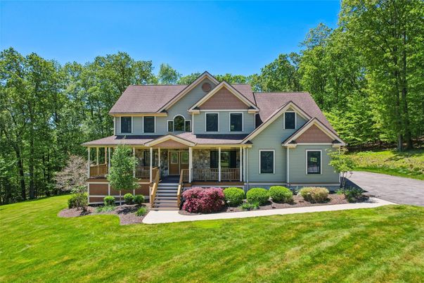 Backyard, Exterior, Facade, Farmhouse