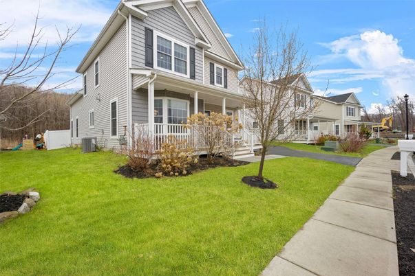 Backyard, Exterior, Facade, Queen Anne Victorian