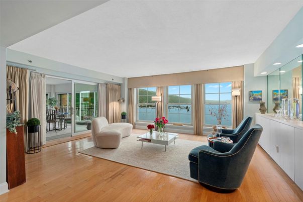 Interior, Living room, Recessed Lighting, Water, Wood Texture Flooring