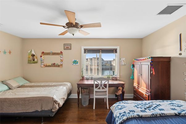 Bedroom, Home Office, Interior, Wood Texture Flooring