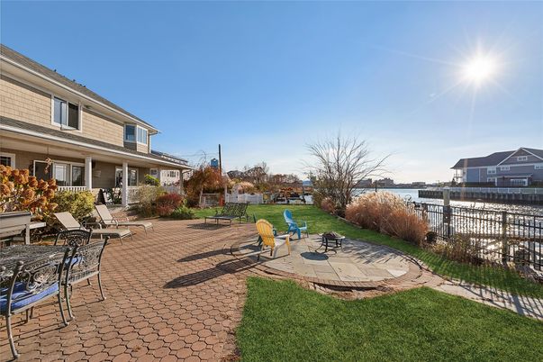 Backyard, Exterior, Water