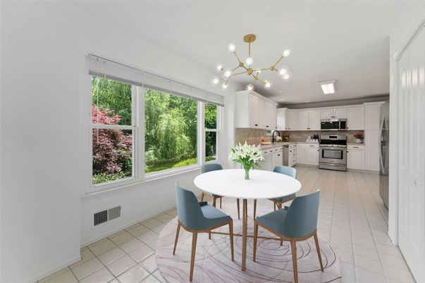 Dining room, Interior, Kitchen, Pendant Lights, Stainless Steel Appliances