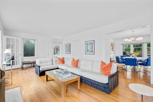 Chandelier, Dining room, Interior, Living room, Wood Texture Flooring