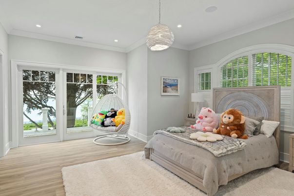 Bedroom, Interior, Pendant Lights, Recessed Lighting, Wood Texture Flooring