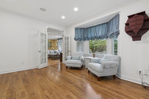 Dining room, Interior, Living room, Recessed Lighting, Wood Texture Flooring