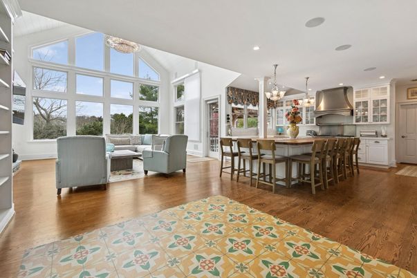 Chandelier, Interior, Kitchen, Living room, Recessed Lighting, Wood Texture Flooring