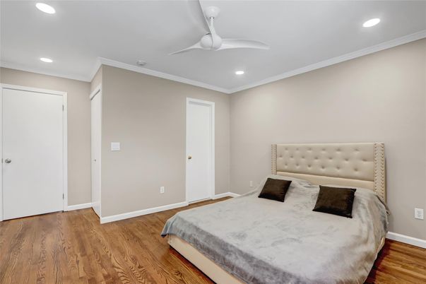 Bedroom, Interior, Recessed Lighting, Wood Texture Flooring