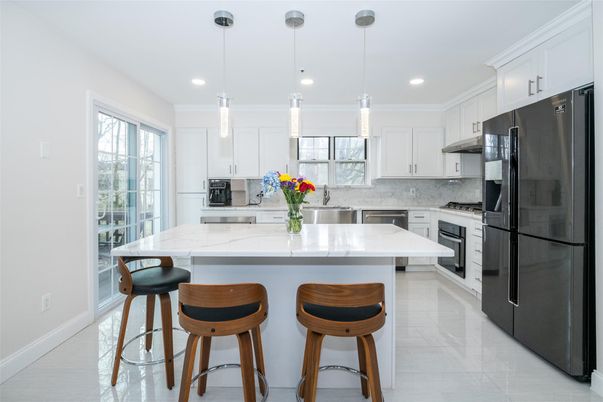 Interior, Kitchen, Pendant Lights, Recessed Lighting, Stainless Steel Appliances