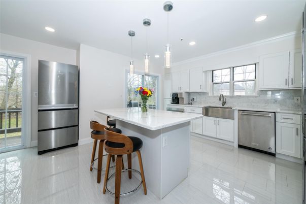 Interior, Kitchen, Pendant Lights, Recessed Lighting, Stainless Steel Appliances