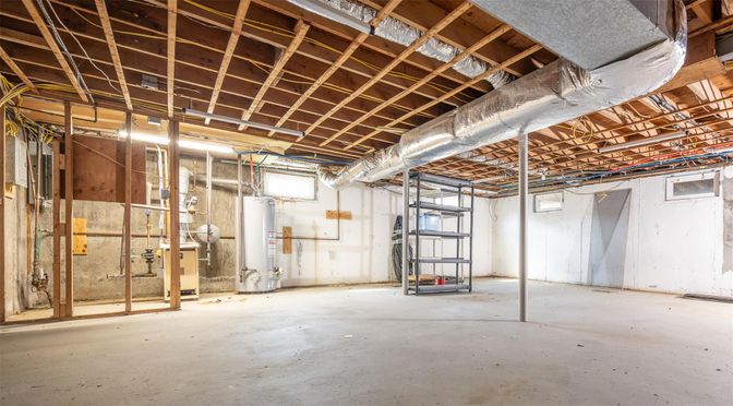 Interior, Wooden Beams