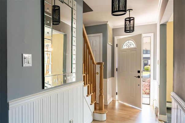 Interior, Pendant Lights, Wood Texture Flooring