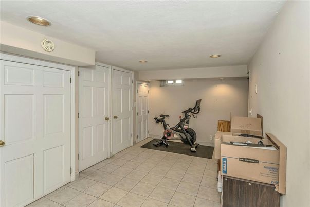 Fitness Equipment, Interior, Recessed Lighting