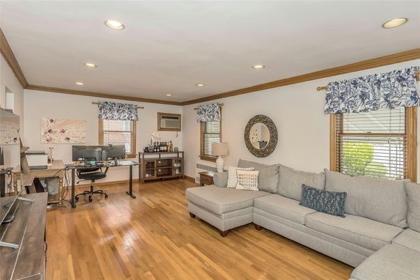Home Office, Interior, Living room, Recessed Lighting, Wood Texture Flooring