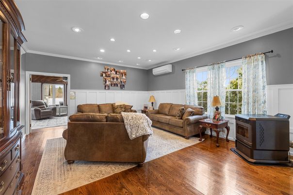 Interior, Living room, Recessed Lighting, Wood Texture Flooring