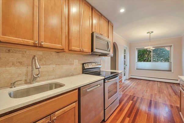 Interior, Kitchen, Pendant Lights, Recessed Lighting, Wood Texture Flooring