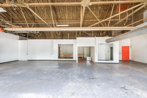 Empty room, Interior, Wooden Beams, Wooden Ceilings