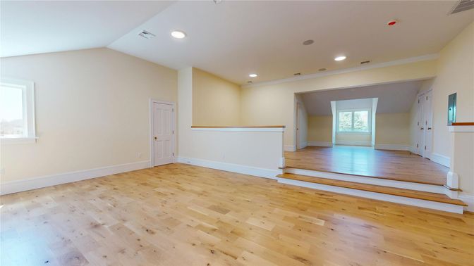 Empty room, Interior, Recessed Lighting, Wood Texture Flooring