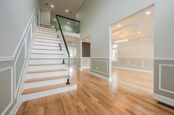 Interior, Recessed Lighting, Wood Texture Flooring