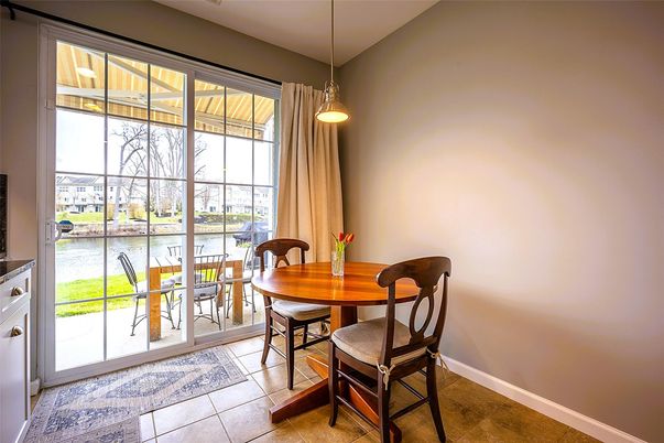 Dining room, Interior, Pendant Lights, Water