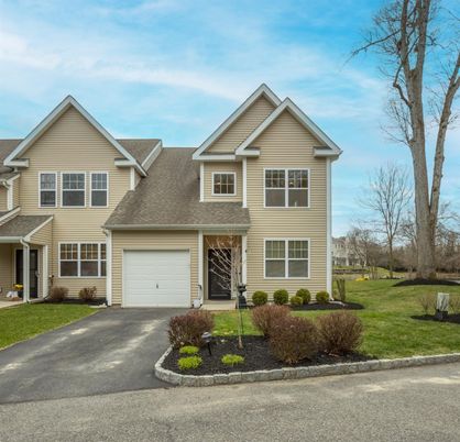 Attached, Exterior, Facade, Farmhouse