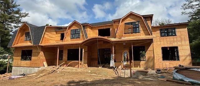 Exterior, Facade, None
