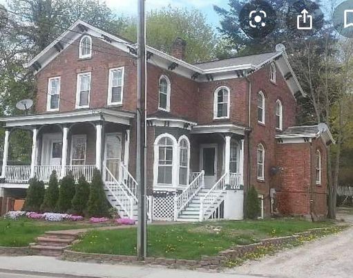 Exterior, Facade, Brick Facade, Rowhouse