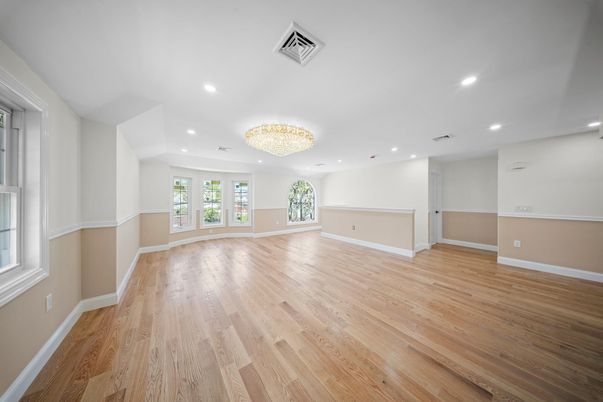 Chandelier, Empty room, Interior, Recessed Lighting, Wood Texture Flooring
