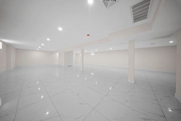 Empty room, Interior, Marble, Recessed Lighting