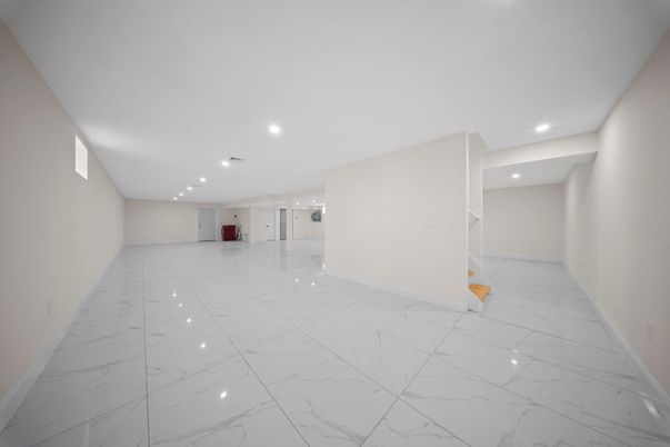 Empty room, Interior, Marble, Recessed Lighting