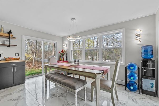 Dining room, Interior, Marble, Pendant Lights