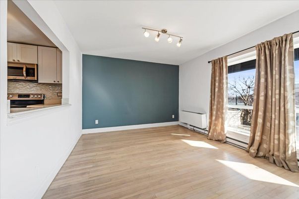 Empty room, Interior, Kitchen, Wood Texture Flooring