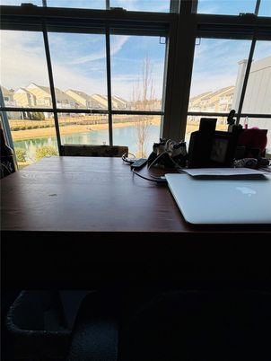 Home Office, Interior, Water