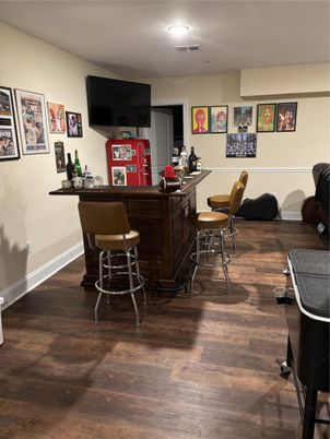 Interior, Recessed Lighting, Wood Texture Flooring