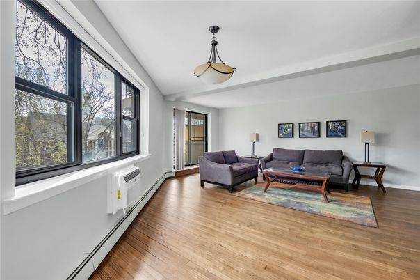 Interior, Living room, Pendant Lights, Wood Texture Flooring