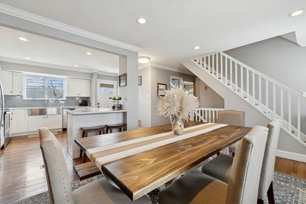 Dining room, Interior, Kitchen, Recessed Lighting, Wood Texture Flooring