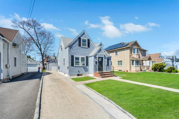 Backyard, Exterior, Facade, Solar Panels, Cape Cod