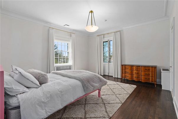 Bedroom, Interior, Pendant Lights, Wood Texture Flooring