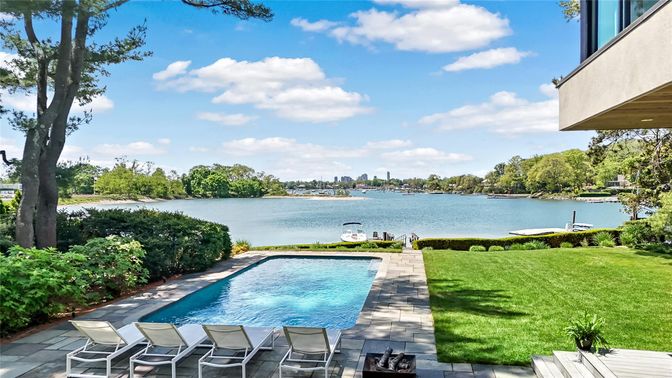 Exterior, Pool, Water