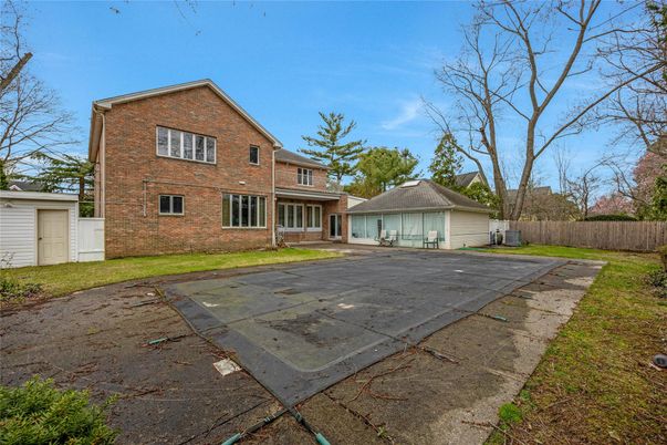 Backyard, Detached Garage, Exterior