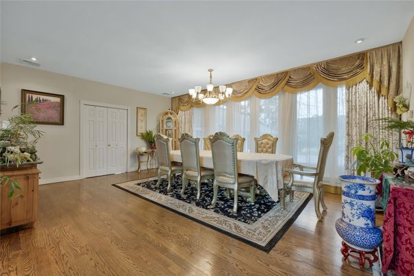 Chandelier, Dining room, Interior, Recessed Lighting, Wood Texture Flooring