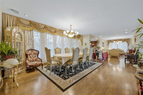 Chandelier, Dining room, Interior, Living room, Recessed Lighting, Wood Texture Flooring