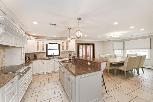 Dining room, Interior, Kitchen, Pendant Lights, Recessed Lighting